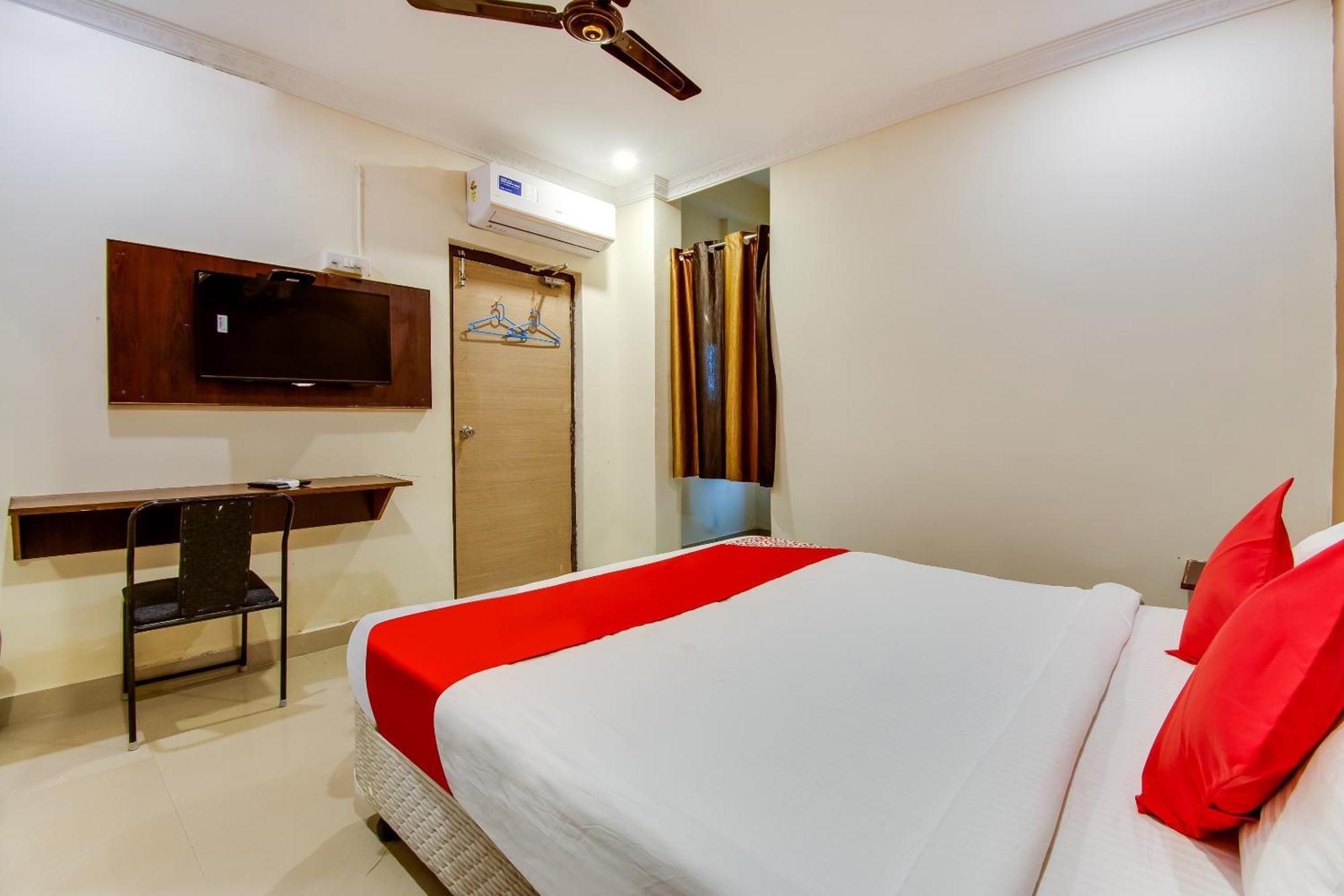 Oyo Akshaya Nest Hotel Vijayawāda Екстериор снимка