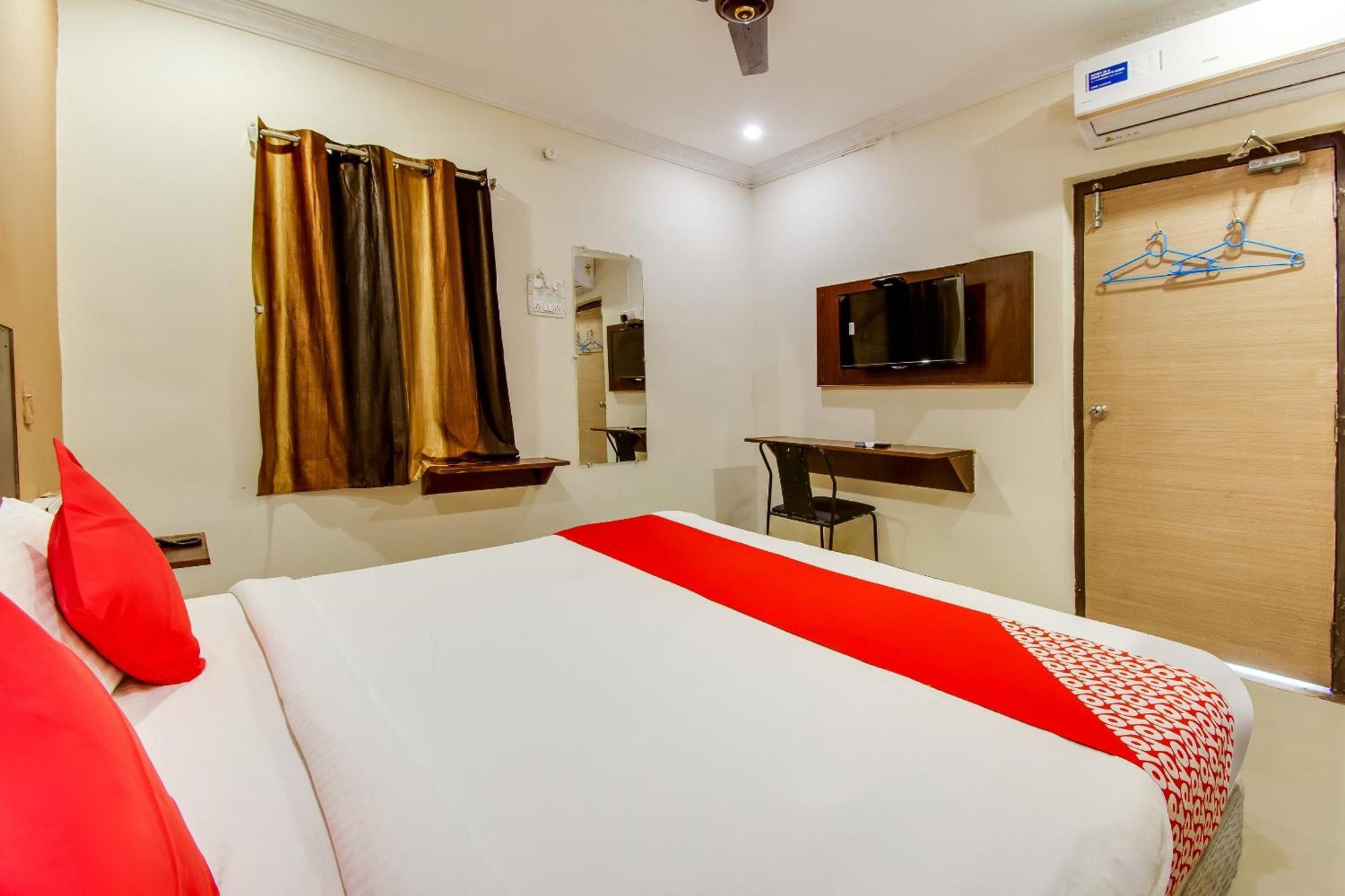 Oyo Akshaya Nest Hotel Vijayawāda Екстериор снимка